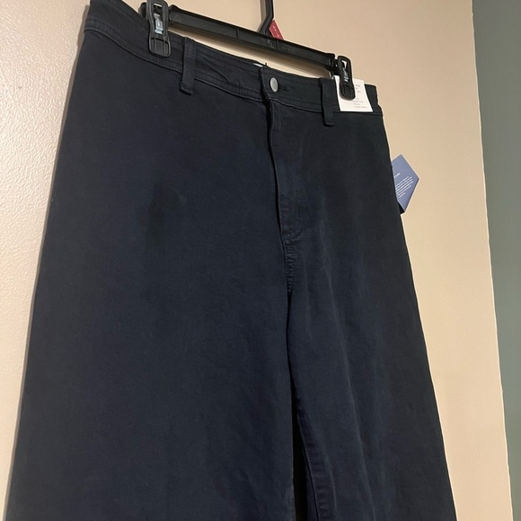 NOT FOR SALE - Picture 3 of 9